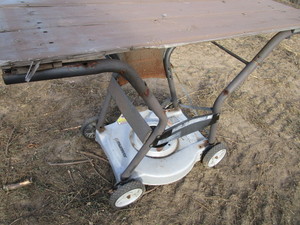 lot 34 image: Shop Cart
