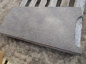 lot 49 image: Quartz Countertop Remnant