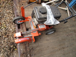 lot 19 image: Yard Force Edger