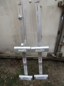 lot 26 image: Werner Ladder Jacks
