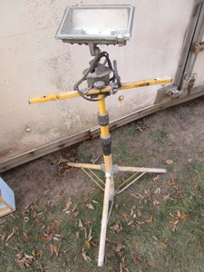 lot 100 image: Halogen Light on Stand