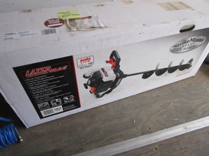 lot 10 image: Strikemaster Lazer Ice Auger