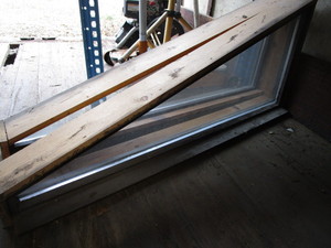 lot 127 image: Fixed Pane Windows