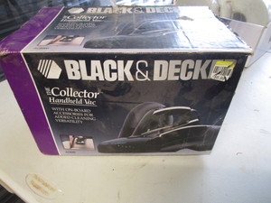 lot 129 image: B&D Collector Hand Vacuum
