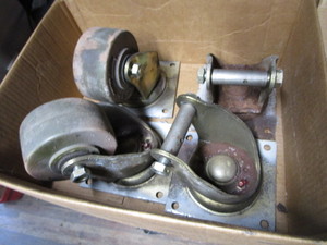 lot 138 image: Dolly Wheels