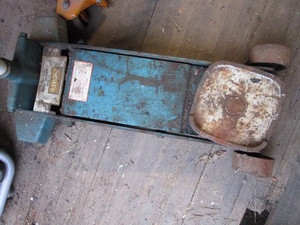 lot 155 image: Sears Floor Jack