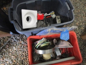 lot 164 image: Tote Wire, Electrical Light, Trap