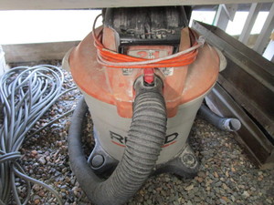 lot 178 image: Ridgid 16 Gallon Vacuum
