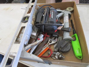 lot 194 image: Roto Zip, Level, Caulk Guns