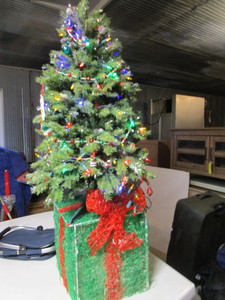 lot 207 image: Decorated Tree