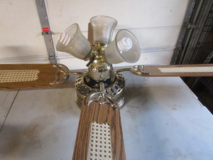 lot 210 image: Ceiling Fan