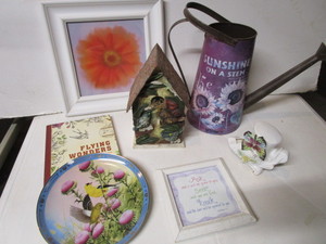 lot 212 image: Garden Themed