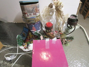lot 218 image: Christmas Animated, Tree Topper
