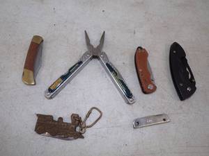 6 Vintage Knives