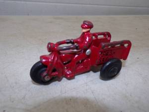 Cast Iron Motorcycle toy (crash Car)