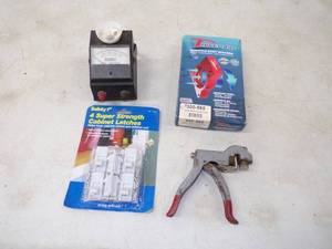 Cabinet Latches, Throttle Body for 92-01 Ram, DS Meter