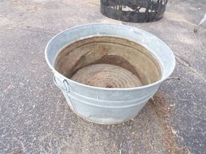 Vintage Wash Bin used for planter