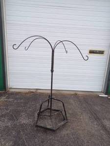 Garden Hanging Basket Stand