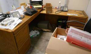 L shaped wood desk - no contents