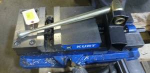 Kurt 8 inch precision vise