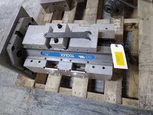Toolex multi-position milling machine vise RELOCK RWS-4008