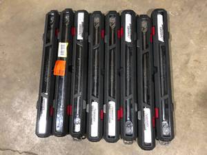 lot 26 image: Lot of Assorted Husky 50 ft.  lbs. to 250 ft.  lbs. 12 in. Drive Torque Wrench   Customer Returns See Pictures