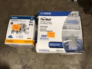 lot 31 image: Lot of Assorted Plumbing Items Various Models and Conditions Customer Returns See Pictures