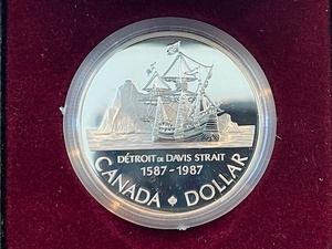 lot 55 image: 1987 Canada Silver Dollar