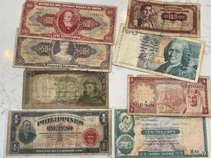 lot 84 image: Foreign Currency