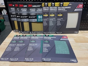 lot 2 image: Sandpaper