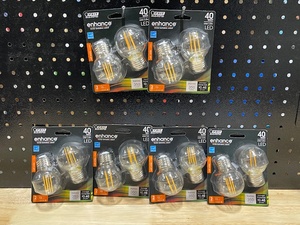 lot 23 image: Feit LED Soft White Globe Light Bulbs