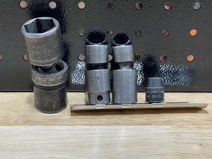 lot 72 image: Snap-On and Mac Sockets