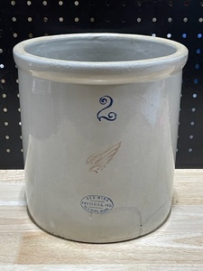 lot 28 image: Red Wing Crock