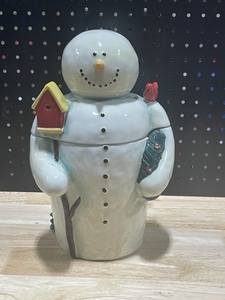 lot 42 image: Snowman Cookie Jar