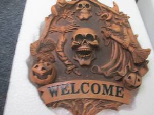 lot 18 image: 2 Halloween Welcome Signs...