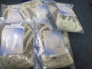 lot 31 image: 5 Brown Gradient Wigs...