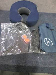 lot 32 image: Urnexttour Travel Set- Neck Pillow,...