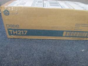 lot 143 image: Dixie 6 Heavy-Weight Polystyrene P...