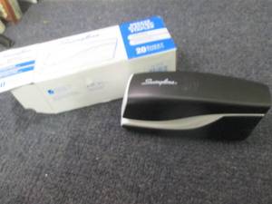 lot 151 image: Swingline Breeze Electric Stapler...