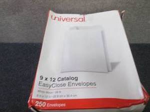 lot 155 image: Box of Universal 9x12 Easy Close En...