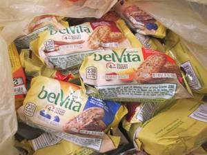 lot 265 image: 18 BelVita Breakfast Biscuits...