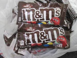 lot 273 image: 12- 1.69 oz M&Ms...