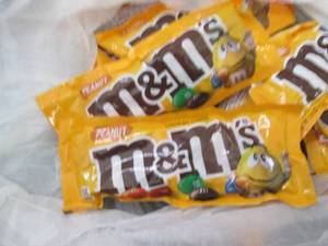 lot 274 image: 12- 1.74 oz Peanut M&Ms...