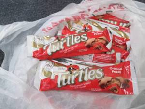 lot 280 image: 12- 1.76 oz Turtles...