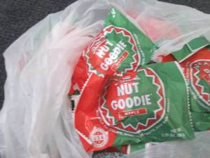 lot 286 image: 12- 1.75 oz Nut Goodie...