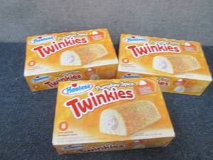 lot 299 image: 3- 8ct Boxes Hostess Pumpkin Spice ...
