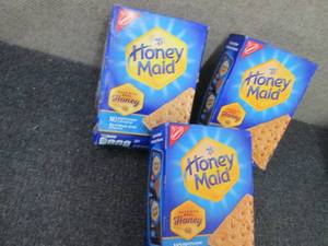 lot 310 image: 3- 14.4 oz Boxes Honey Maid Graham ...