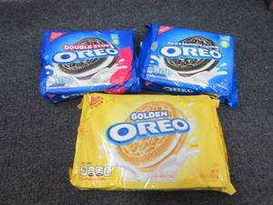 lot 321 image: 3 pks Assorted Oreos...