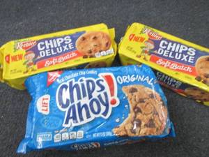 lot 322 image: 3 pks Assorted Cookies...