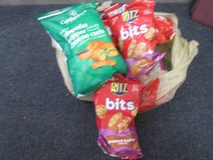 lot 324 image: 12 pks Assorted Snacks...